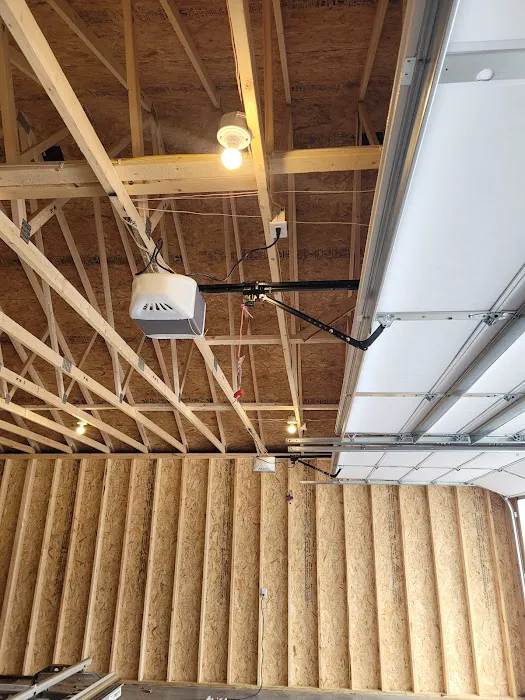 Golden Hatchet Roofing Remodeling & Siding LLC Picture 8