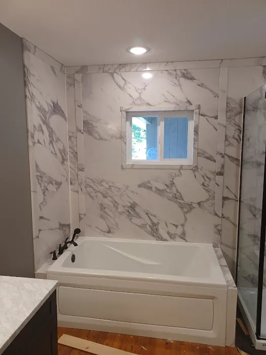 Golden Hatchet Roofing Remodeling & Siding LLC Picture 2