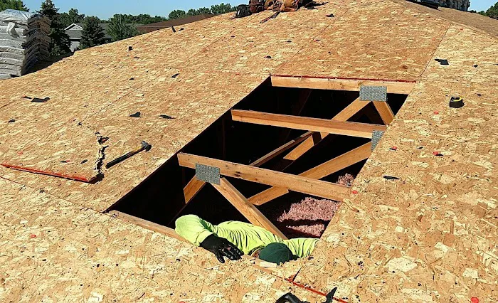 Pechacek’s General Contracting, Roofing & Siding LLC. Picture 4