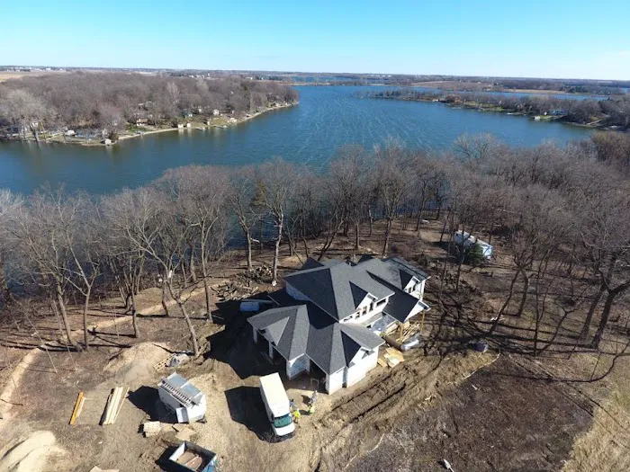 Bauer Roofing & Construction LLC Picture 1