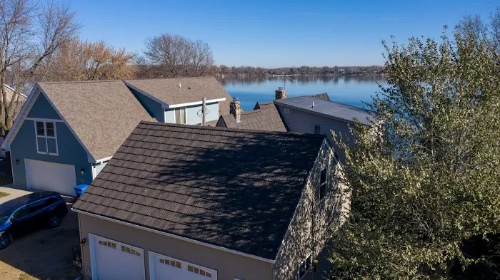 Heyn Brothers Roofing Picture 4