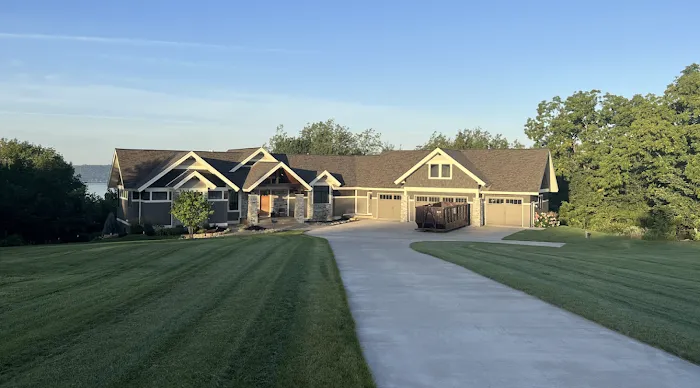 Renner Roofing Picture 1