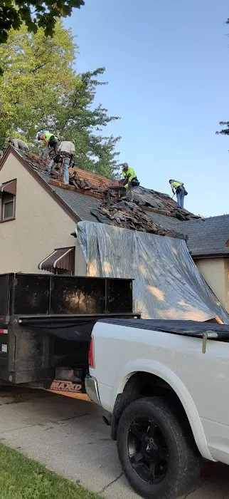 Ronningen Roofing Picture 1