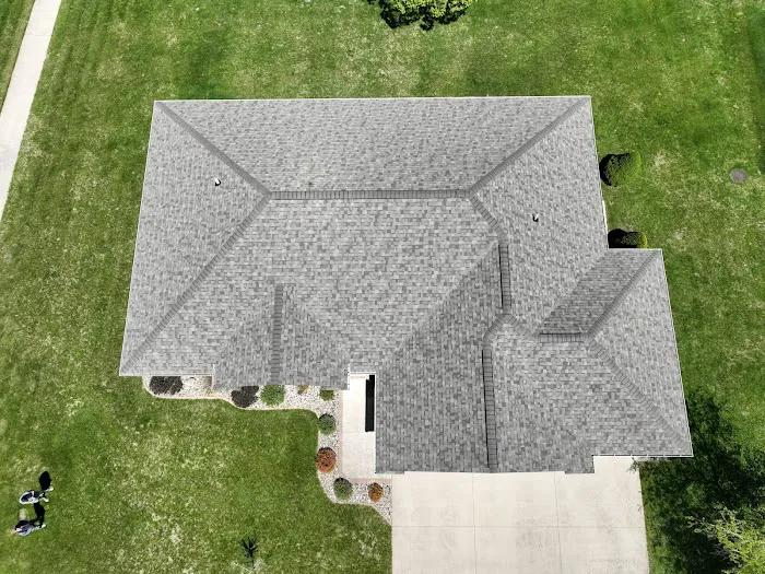 Young Construction Picture 5