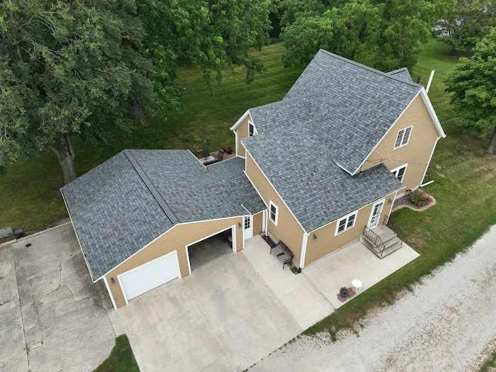 Young Construction Picture 6