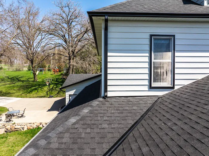 Exterior Pro Picture 4