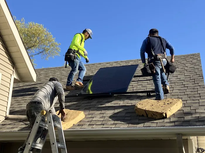 LP Roofing LLC Picture 3