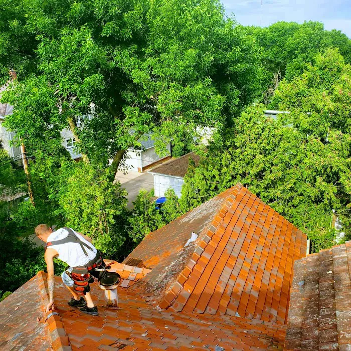 Anderson's Seamless Inc Picture 8