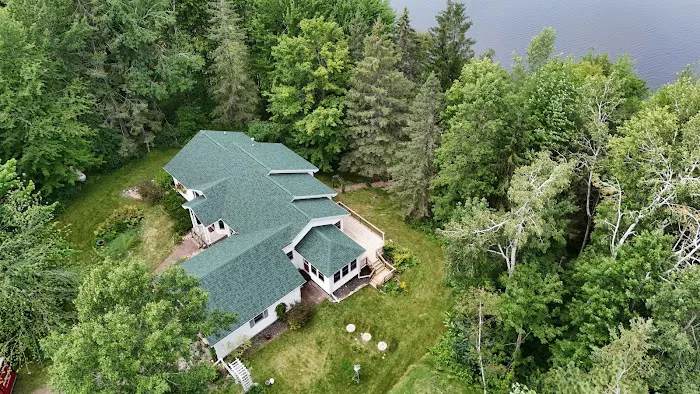 Smith-n-Sons Roofing & Gutters Picture 9