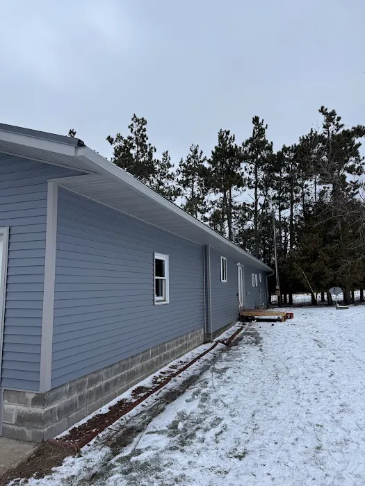 Smith-n-Sons Roofing & Gutters Picture 1