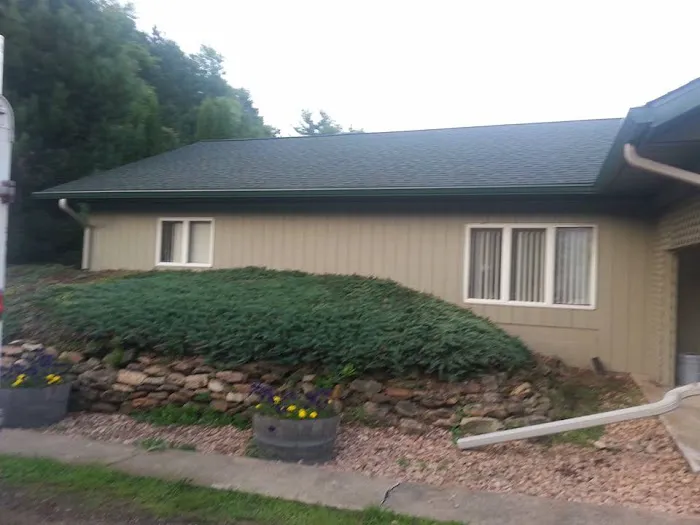 Above the Edge Exteriors Picture 3