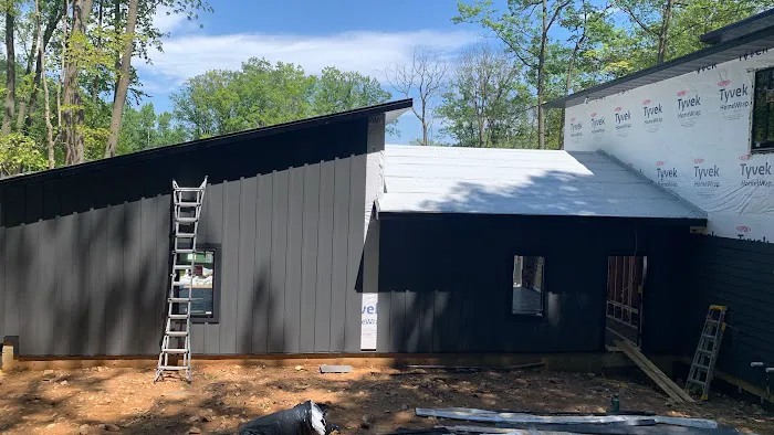 Roofing and Siding Solutions LLC Picture 1