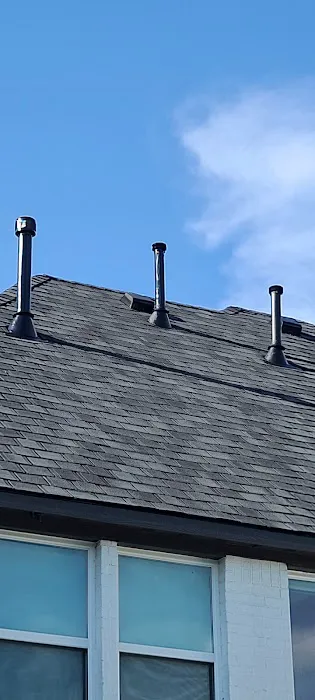 Bravo Roofing & Gutters Picture 1