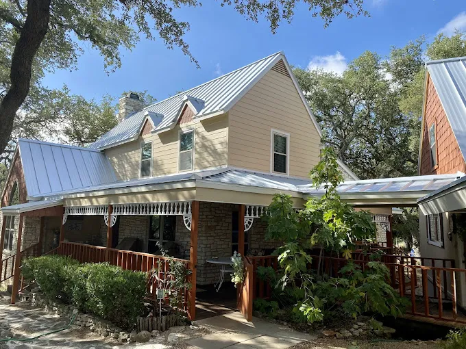 Wilson Roofing and Renovations Picture 1