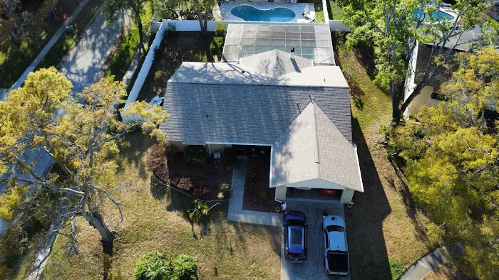 Universal Roof & Contracting Tampa Picture 3