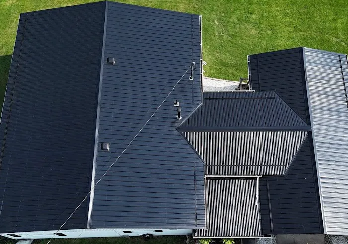 Roofing Contractors Tampa Squad Picture 2