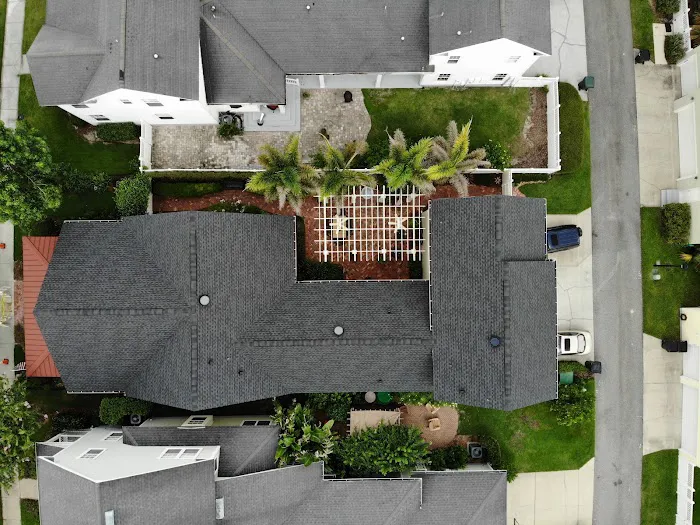 HYTZ ROOFING INC Picture 3