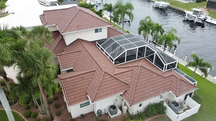 HYTZ ROOFING INC Picture 9