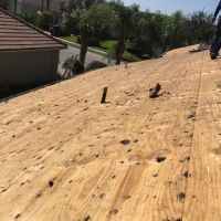 Universal Contracting - Roofing Division ico