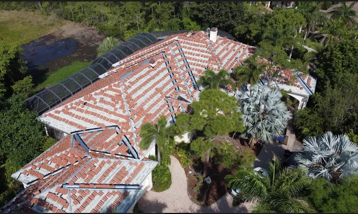 R4 Roofing and Reconstruction Picture 7