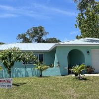 West Coast Roofing & Contracting Inc. ico