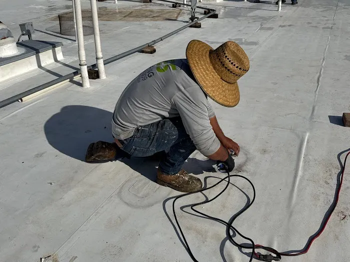 CES Commercial Roofing Picture 1