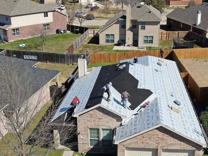 Extra Mile Roofing LLC Picture 3