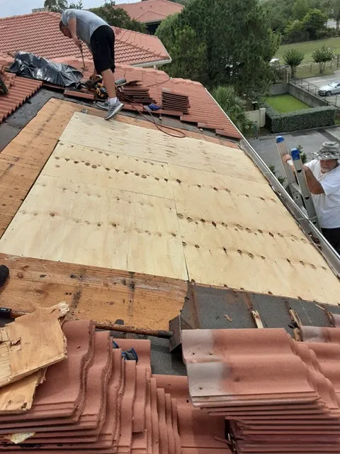 Green Minority Contracting and Roofing Picture 1