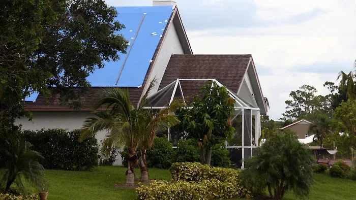 True Roofers Picture 1