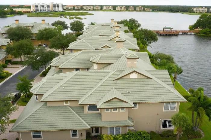 AKVM Roofing Company Picture 3