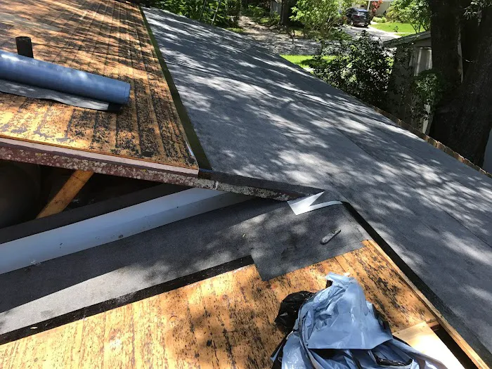 AMA Roofing LLC Picture 2