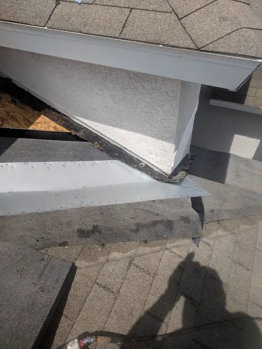 Alvarez Roofing Services Picture 1