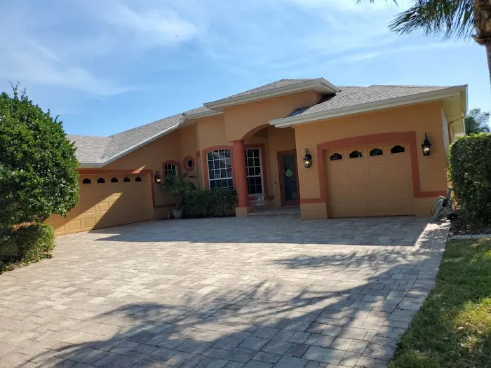 EZL CORP - Picture 3