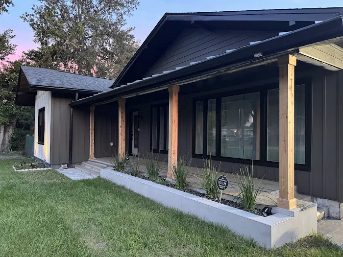 KTM Exteriors Picture 4