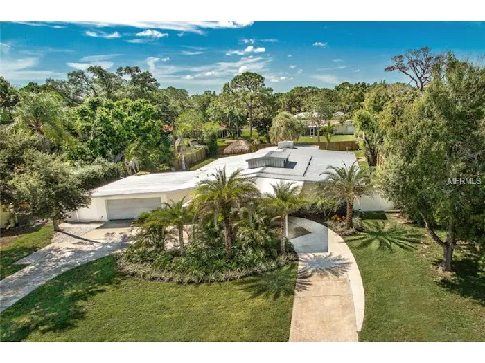 FIRST ALLSTAR ROOFING, INC Picture 4