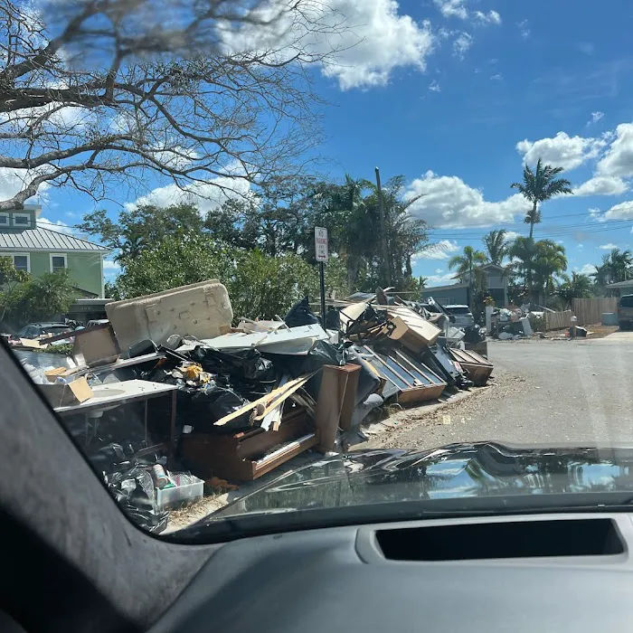 Universal Contracting - Roofing Division Picture 4