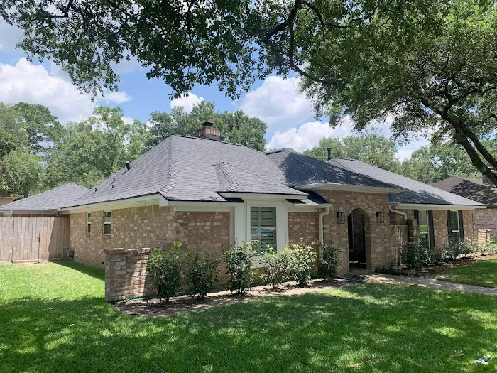 Duque Roofing Picture 1