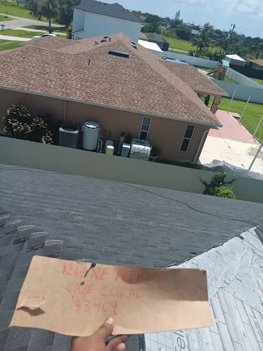 TRROOFING LLC Picture 1