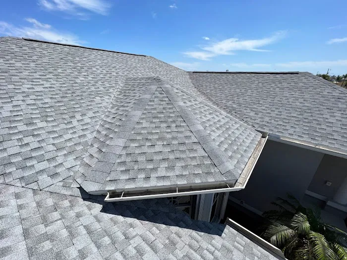 Ozark Roofing and Construction Picture 1