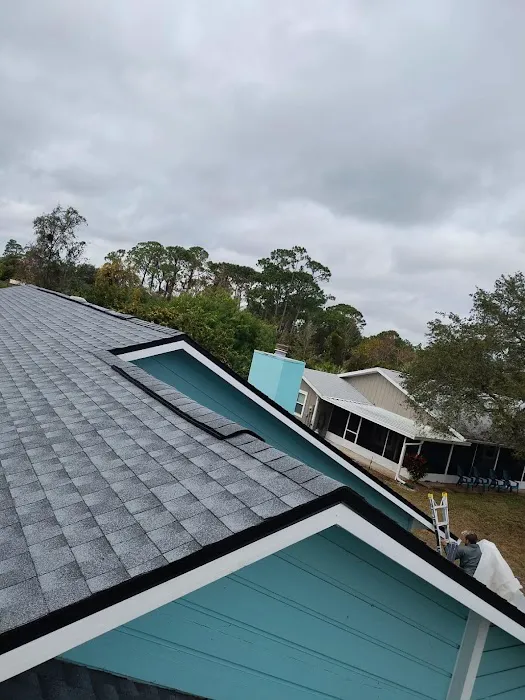 Florida Roofing Team Picture 8