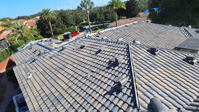 Florida Roofing Team Picture 7