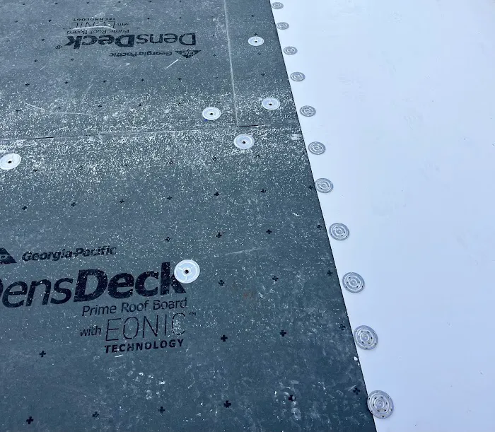 Del Wolf Roofing, LLC Picture 7