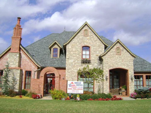 Reroof America Contractors FL, LLC Picture 2