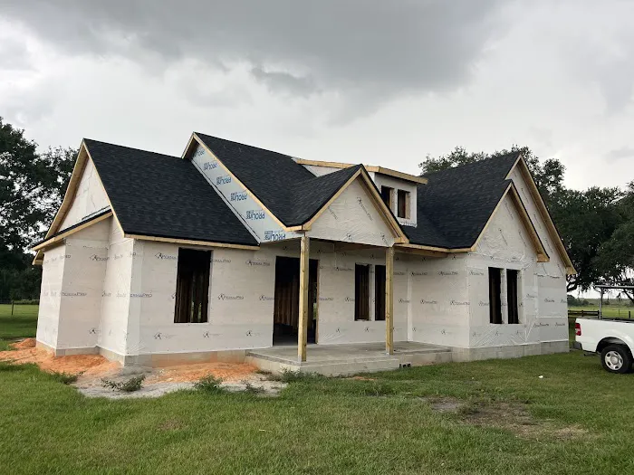 Taylor's Roofing Picture 2