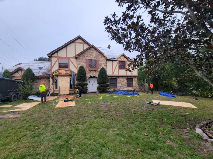 K&R Roofing Division Picture 3