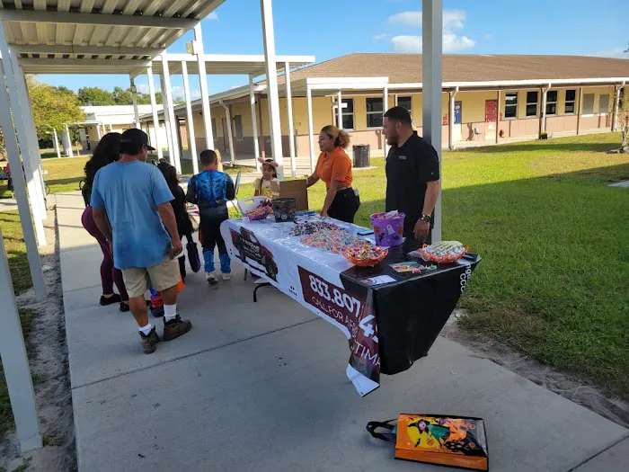 K&R Roofing Division Picture 4