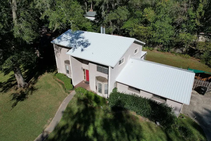 TMT Roofing LLC Picture 4