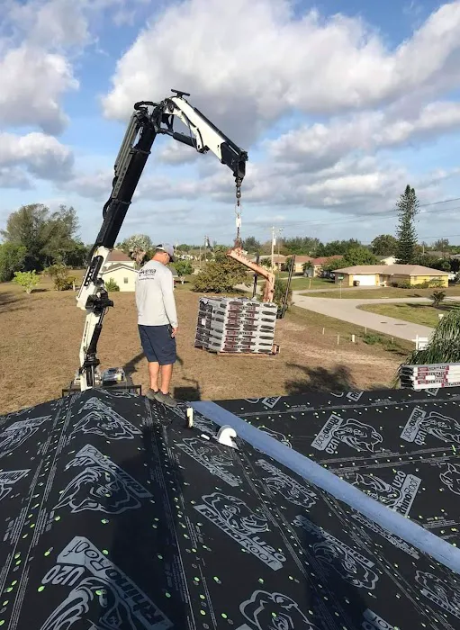 352's Roofing & Gutters Picture 8