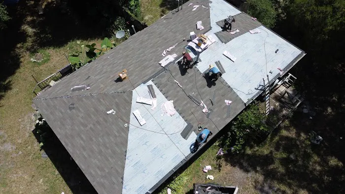 352's Roofing & Gutters Picture 2