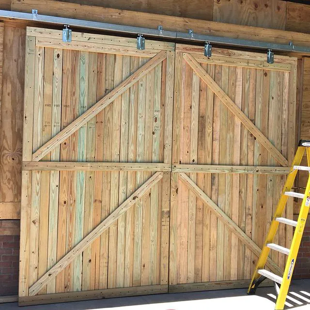 Four Seasons Roofing and Carpentry LLC Picture 4